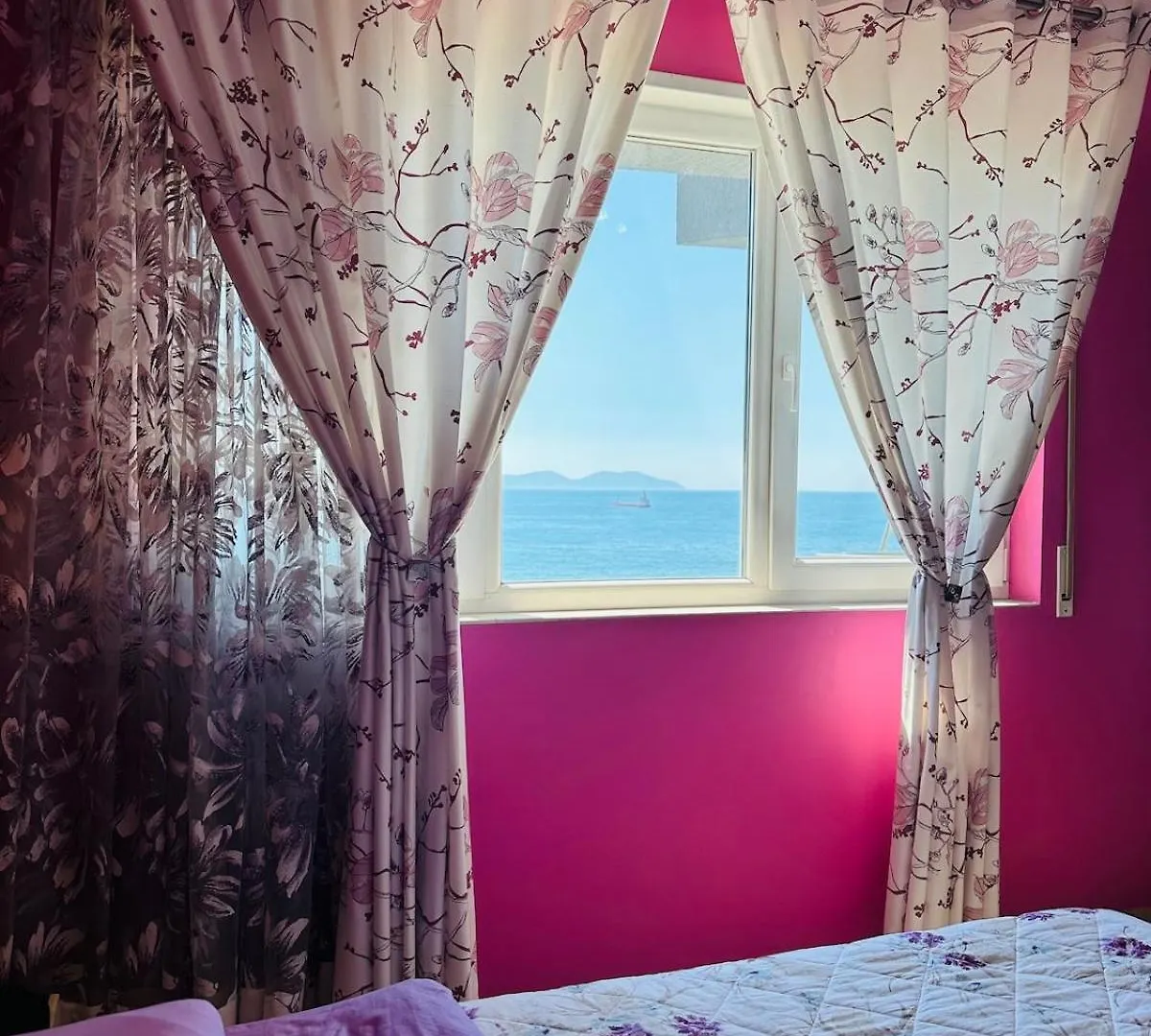 Blue Escape Apartment Lungo Mare Avlonya